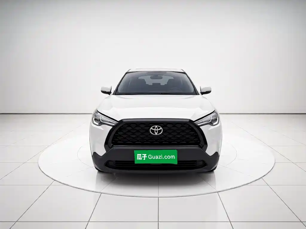 Toyota Corolla Cross — миниатюра 2