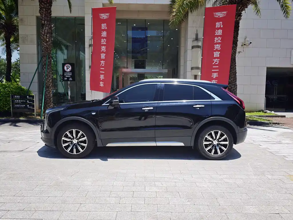 Cadillac XT4 2018 28T Lead
