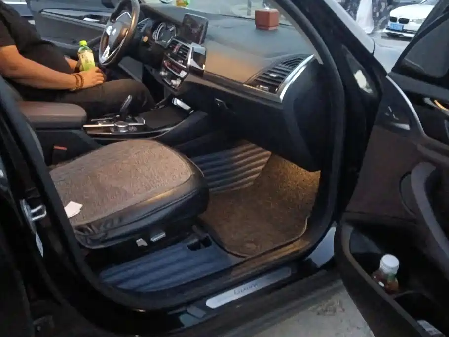 BMW X3 — миниатюра 8