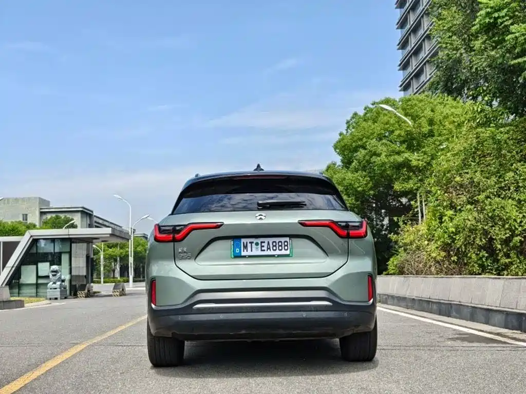 NIO ES6 — миниатюра 8