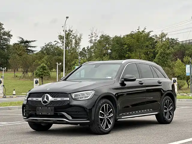 MERCEDES-BENZ  GLC 2021