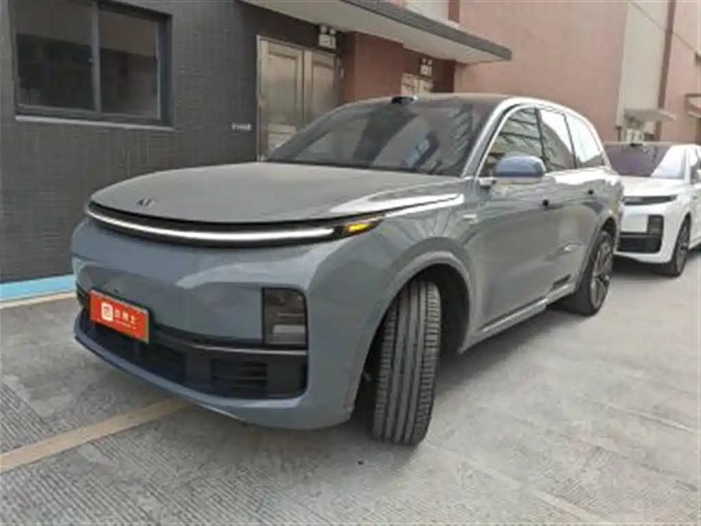Li Auto Li L8 2025