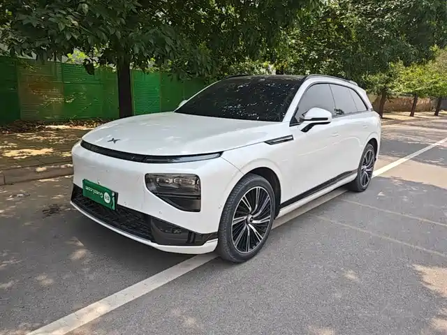 2023 Xpeng G9