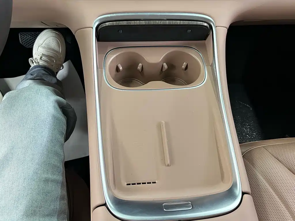 Leapmotor Leapmotor C11 — миниатюра 12