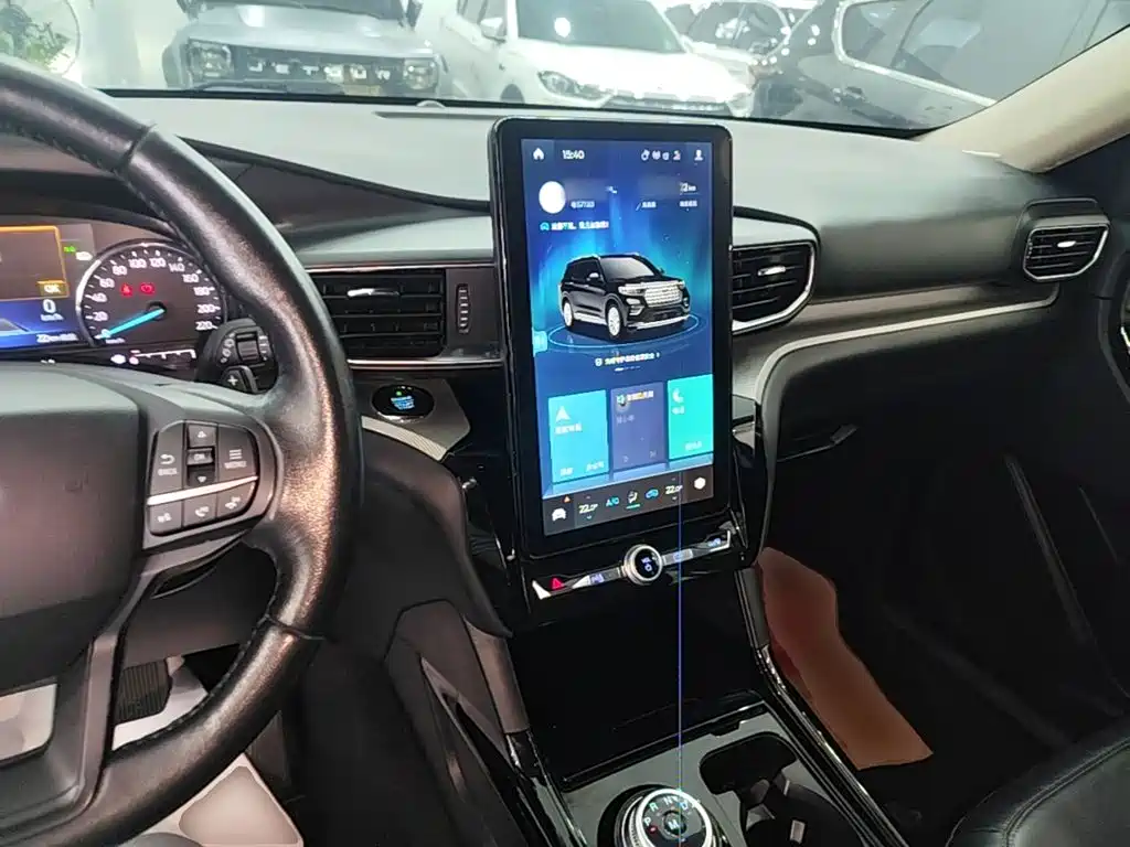 Ford Explorer — миниатюра 10