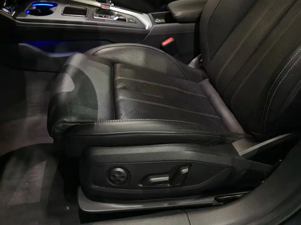 Audi A4L — миниатюра 20