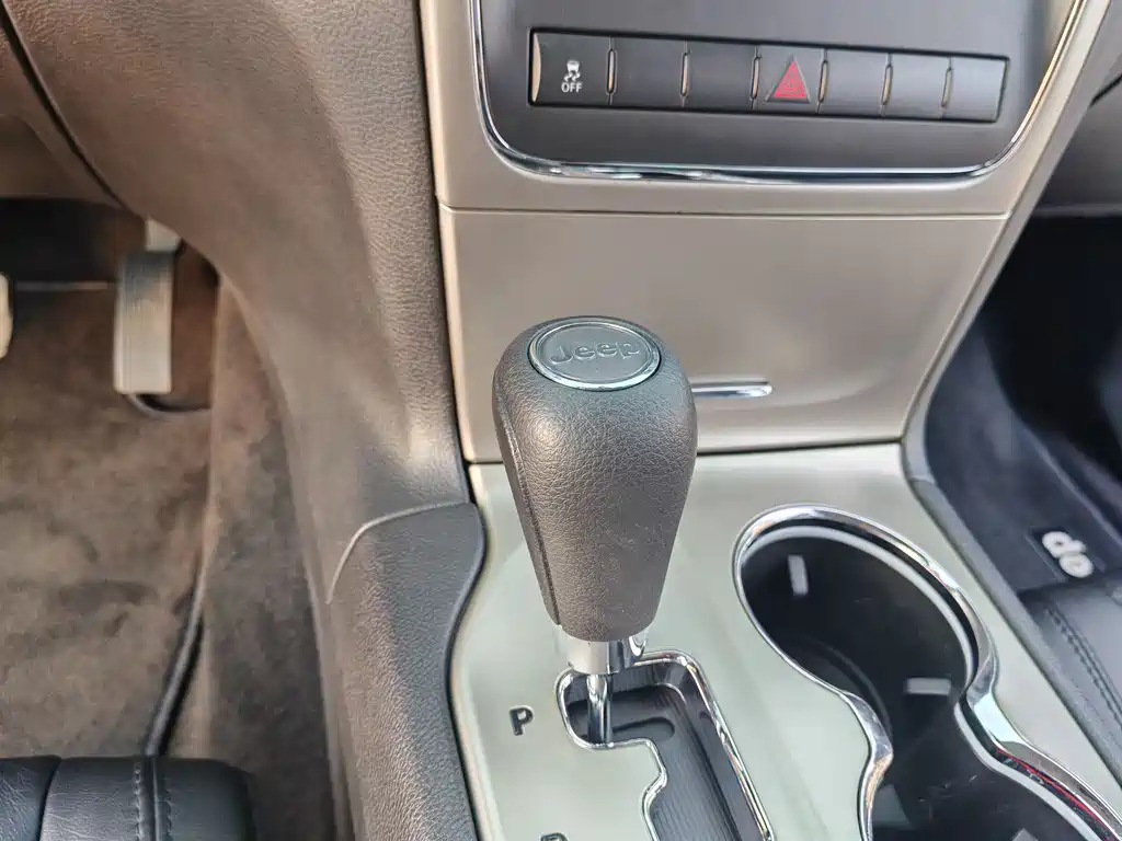 Jeep Grand Cherokee (Import) 3.6L Comfort Enjoy Navigation Edition, фото 18