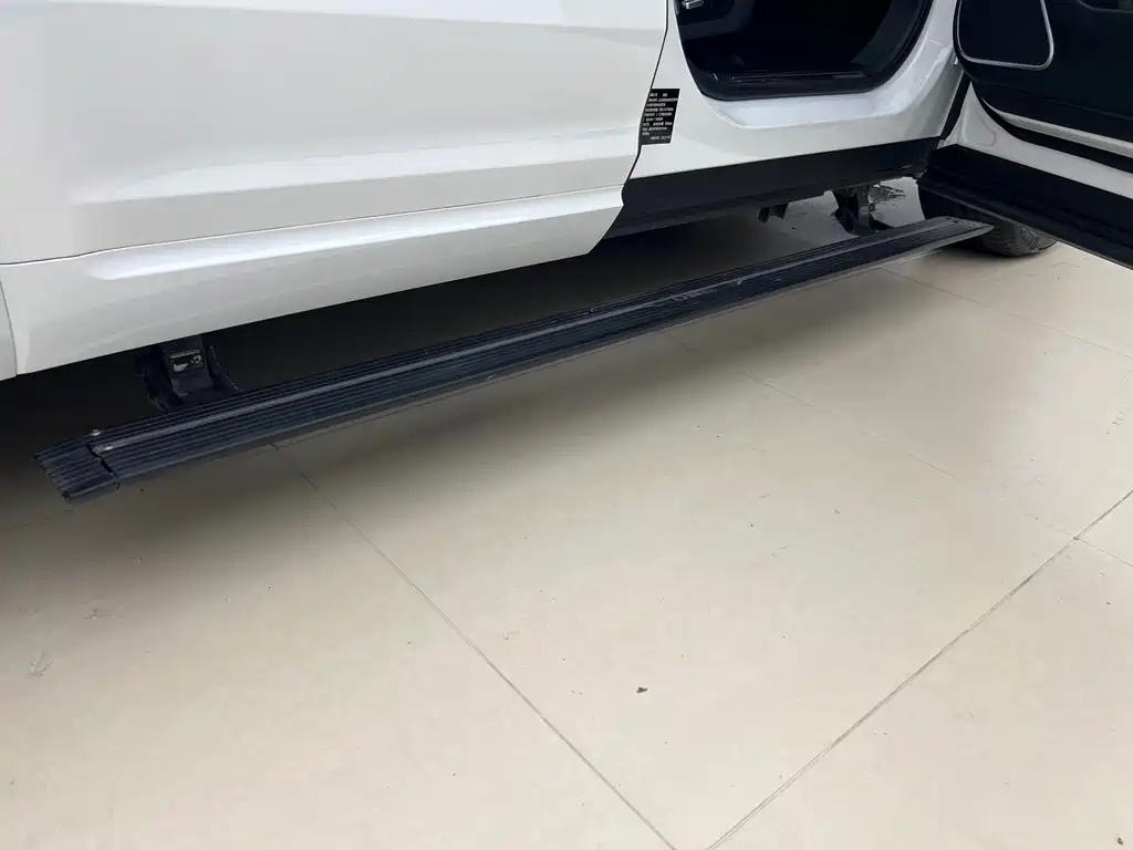 Li Auto Li ONE — миниатюра 9