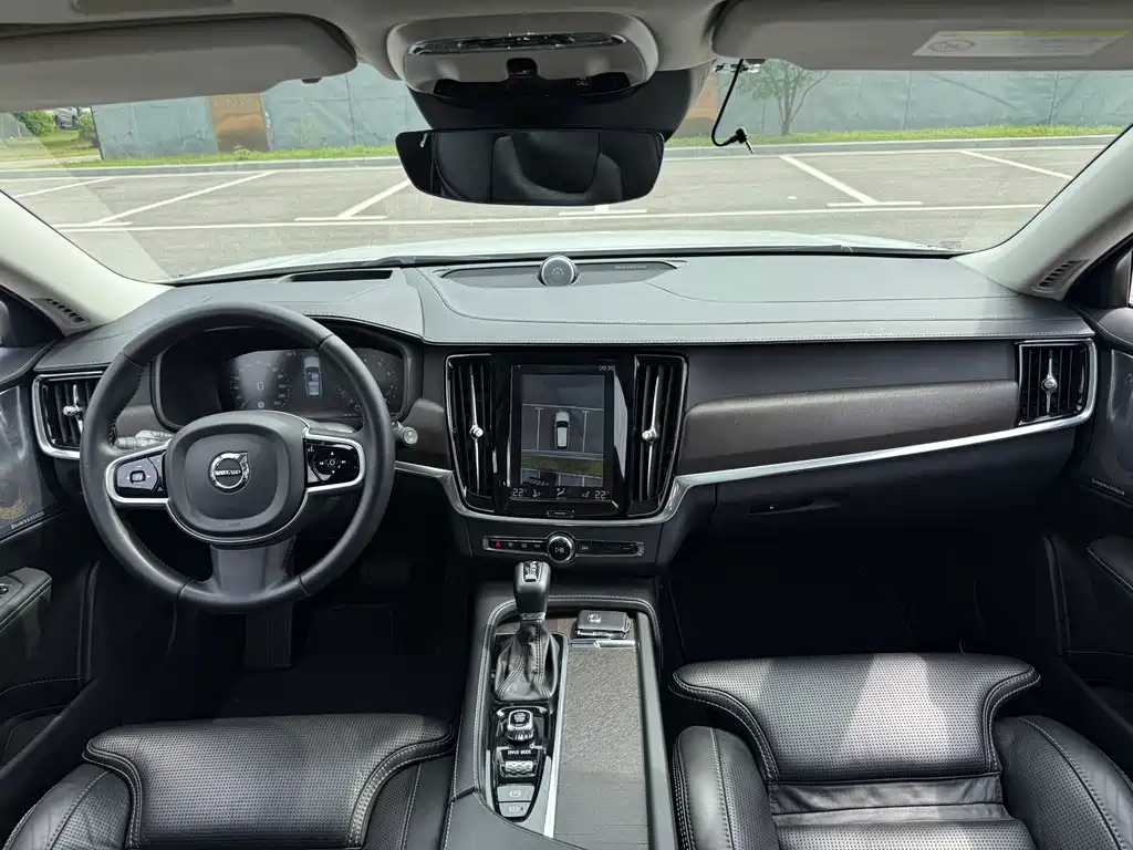 Volvo V90 2017 Cross Country T5 AWD