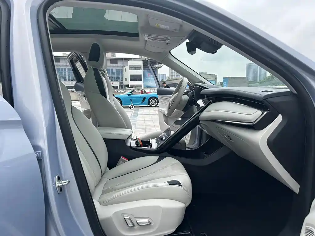 Roewe Feifan MARVEL R — миниатюра 10