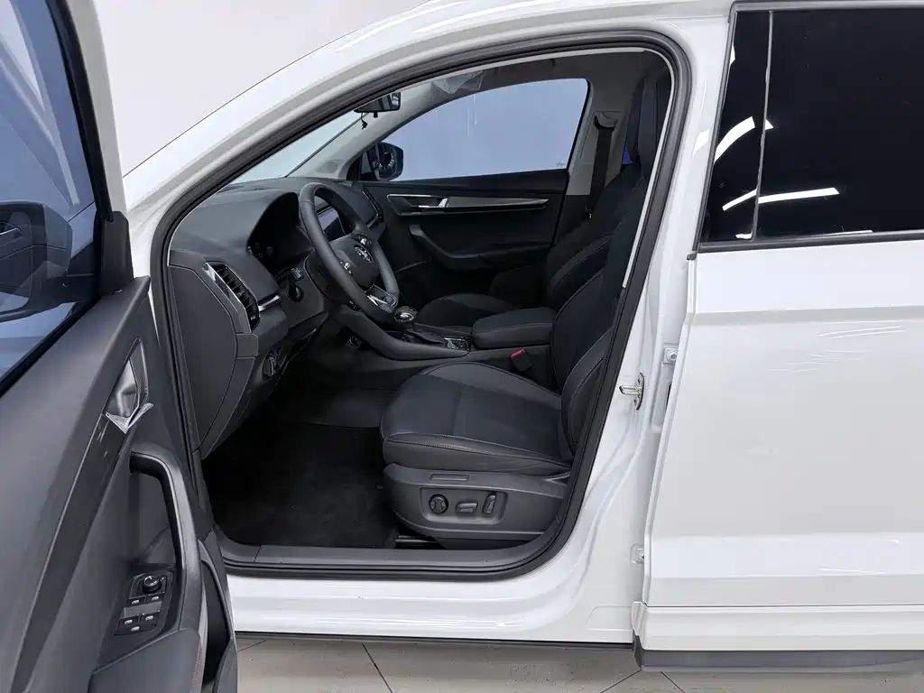Skoda Karoq 2023 TSI280 Premium