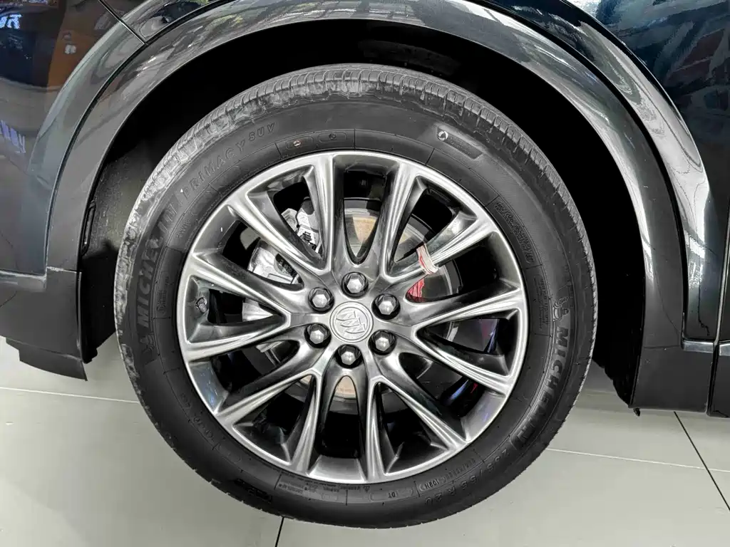Buick Enclave 2022 652T Luxury 7 мест