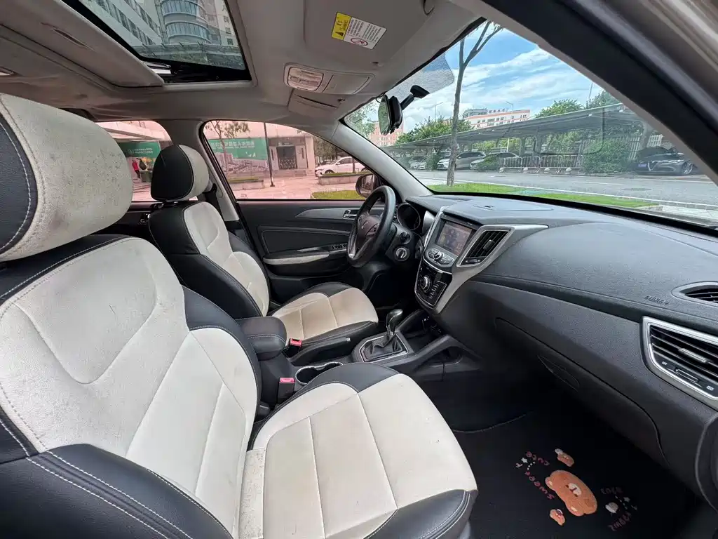 Changan CS35 — миниатюра 8