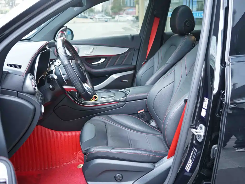 MERCEDES-BENZ GLC AMG