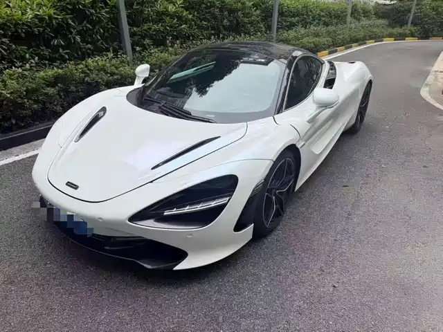 MCLAREN 720S