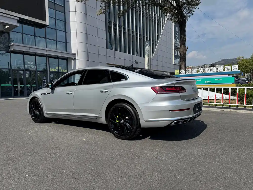 Volkswagen CC — миниатюра 8