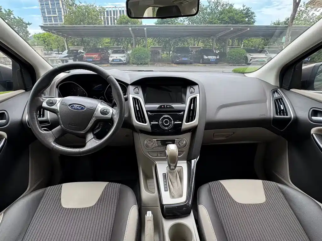 Ford Focus — миниатюра 7