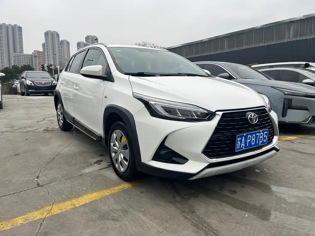 TOYOTA YARIS L ZHIXUAN