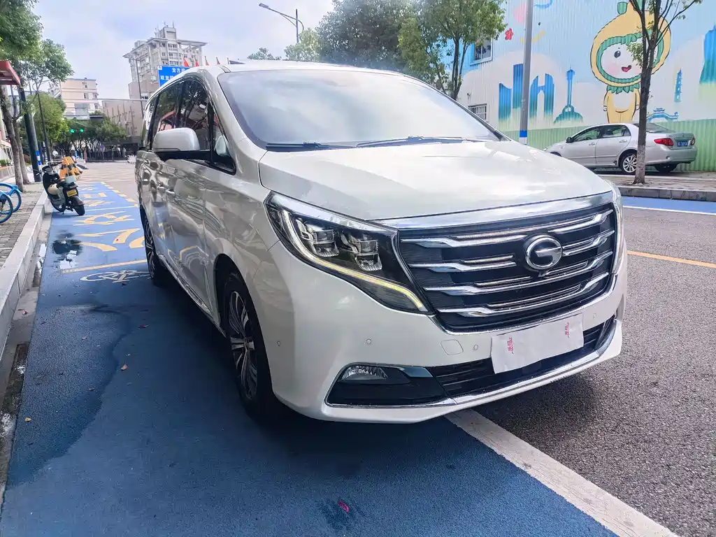 GAC TRUMPCHI M8