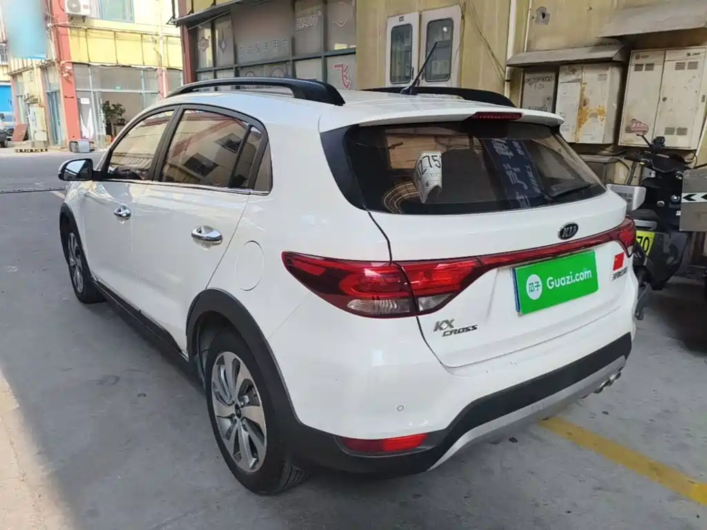 Kia KX Cross — миниатюра 5
