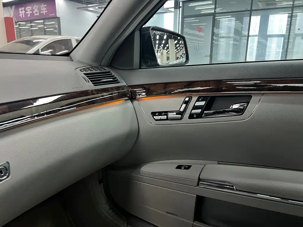 Mercedes-Benz S-Class S 2010 S 350 L Luxury
