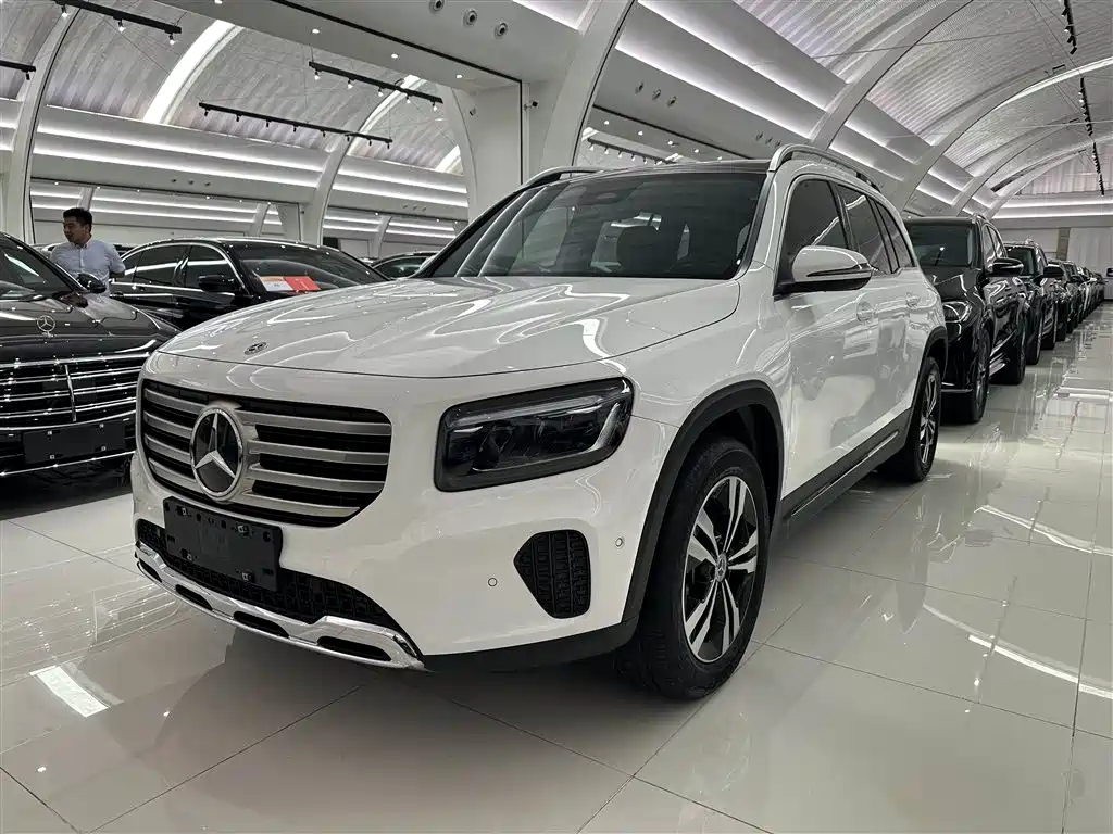 Mercedes-Benz GLB 2024