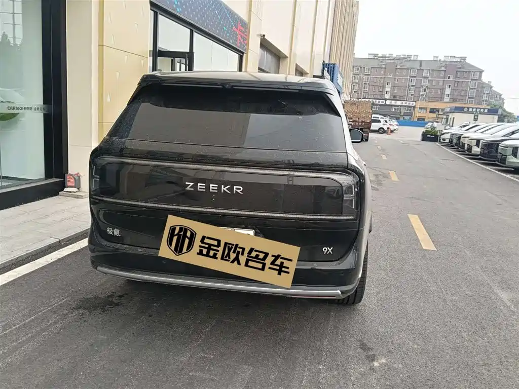 Zeekr 9X 2025 Hyper 70kWh