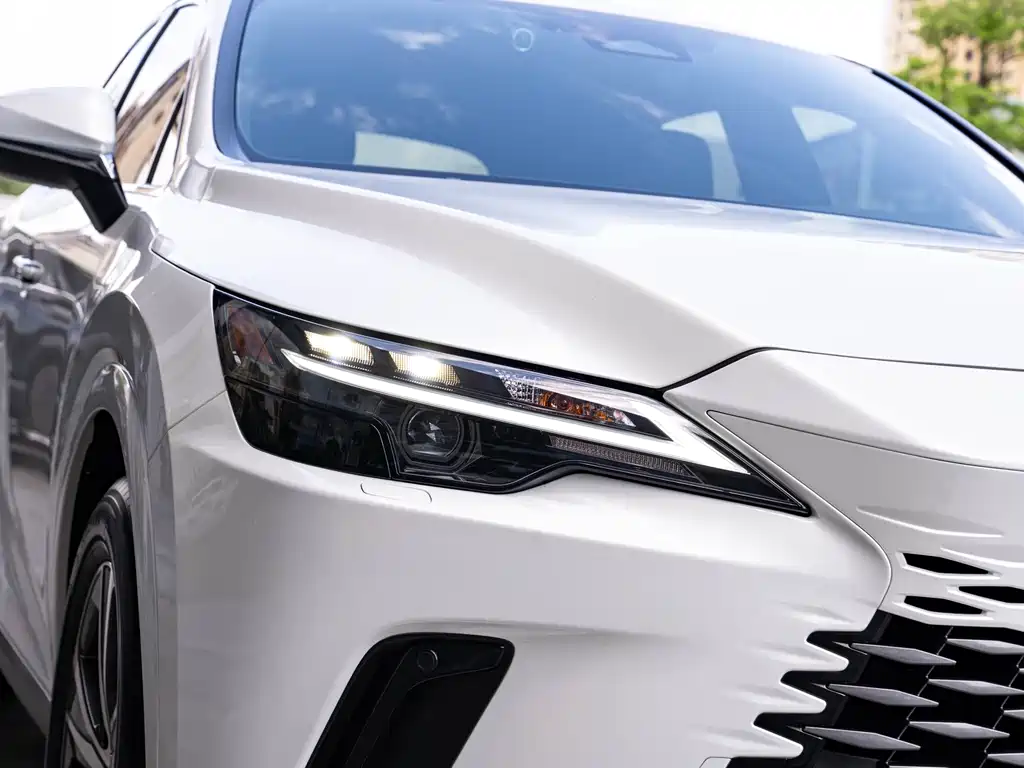 Lexus RX 2026 300