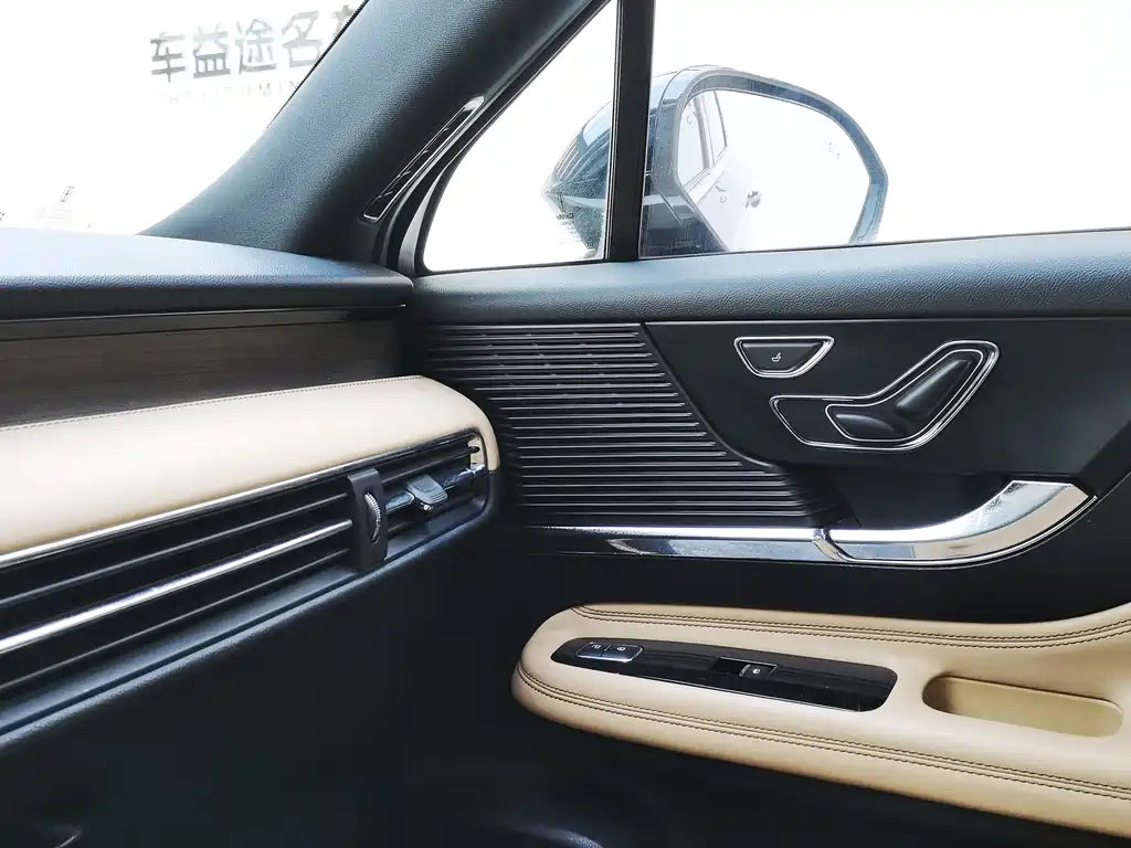 Lincoln Corsair 2021 2.0T Premium