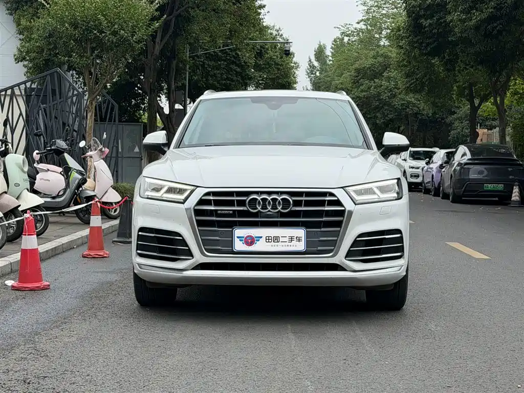 Audi Q5L 2020 45 TFSI Premium Fashion