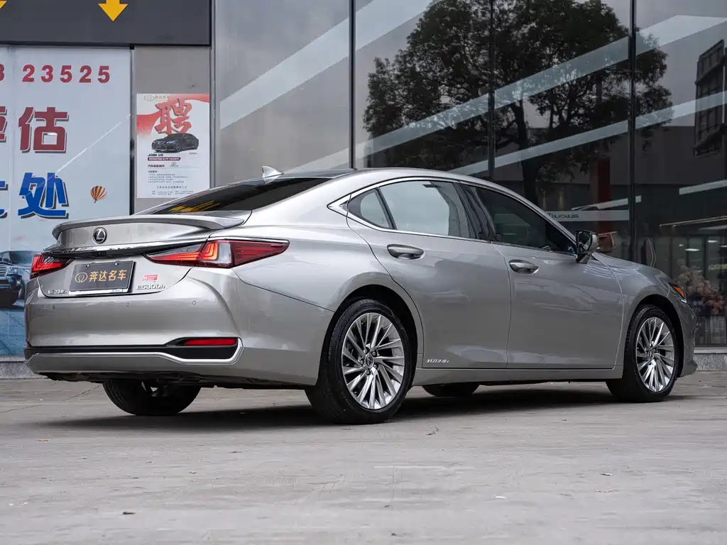 Lexus ES — миниатюра 3