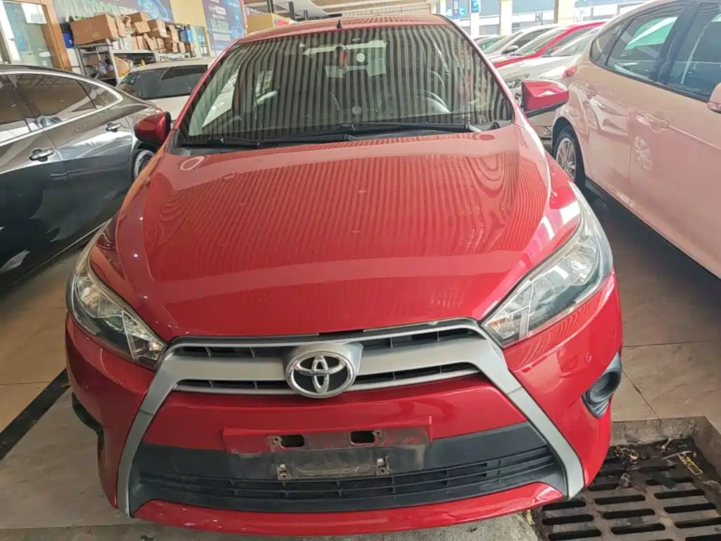 Toyota Yaris L — миниатюра 3