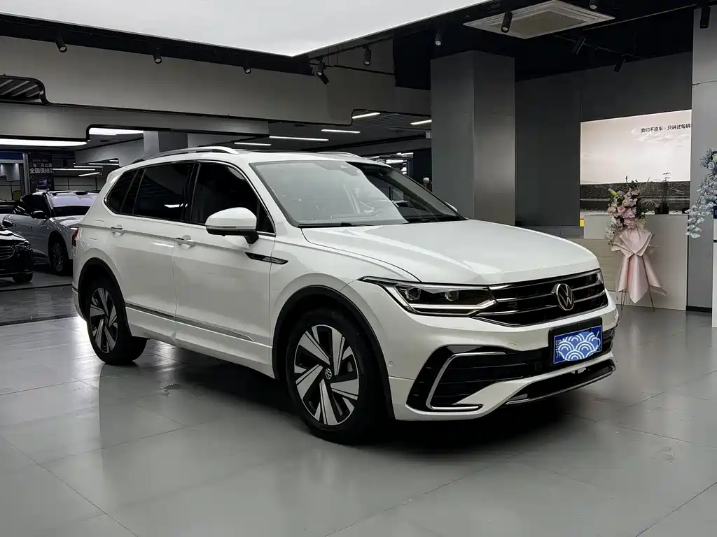 Volkswagen Tiguan L 2023