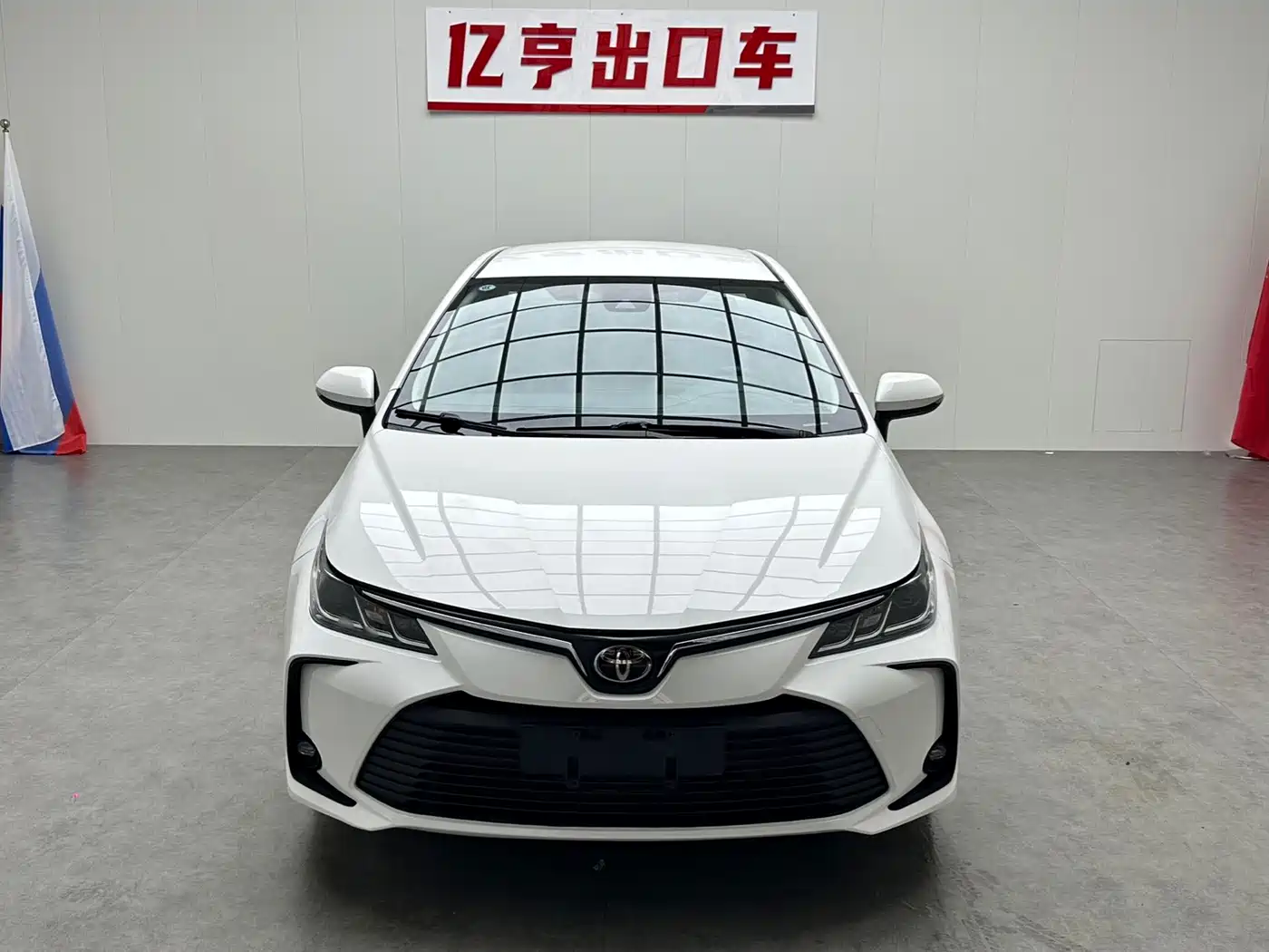 Toyota Corolla 2023 Белый из Китая, фото 6