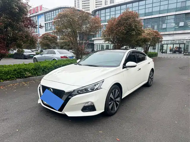 Nissan Teana