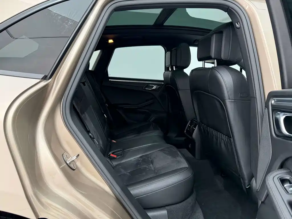 Porsche Macan — миниатюра 27