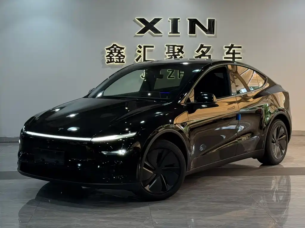 Tesla Model Y 2026 RWD Drive Dynamic Edition