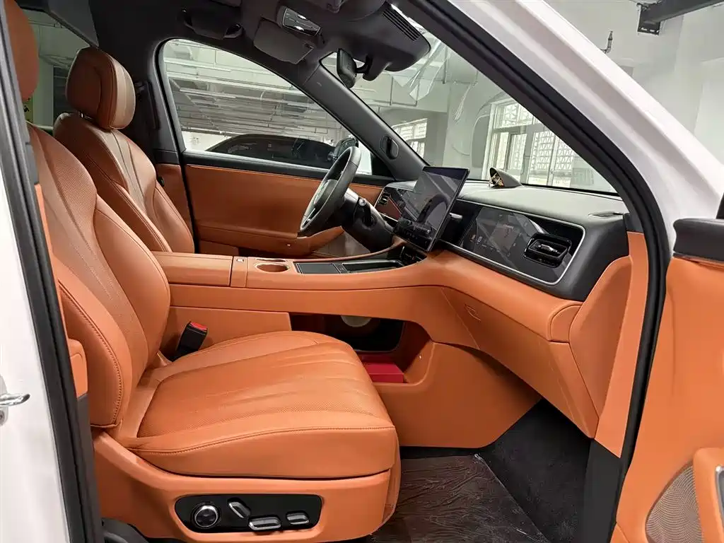 AITO ASK THE WORLD M7