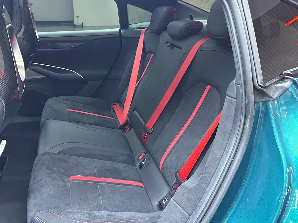 XIAOMI CAR XIAOMI SU7 ULTRA