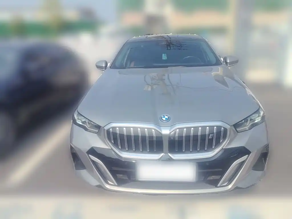BMW i5 — миниатюра 5