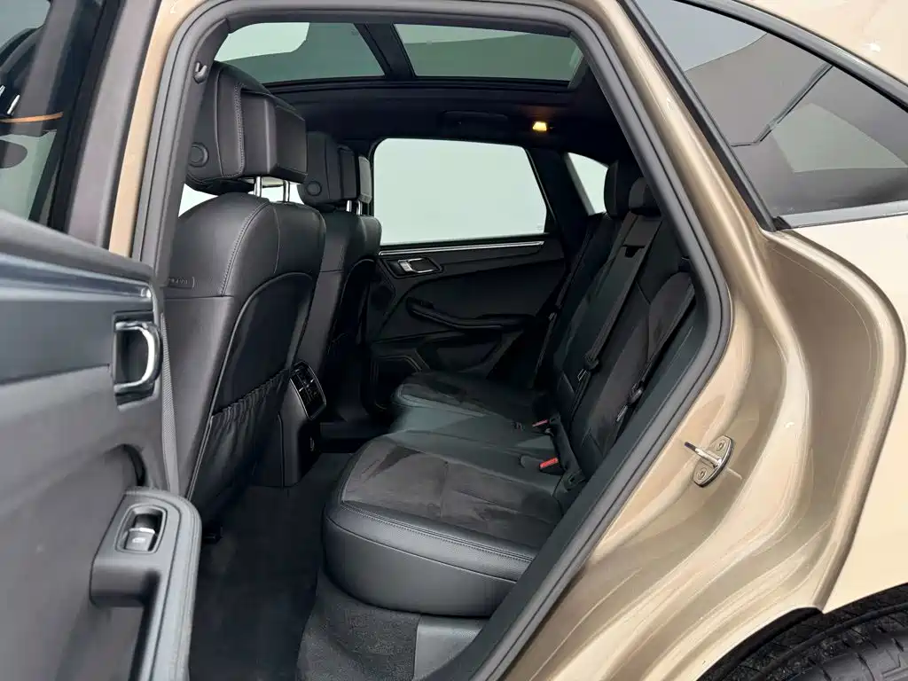 Porsche Macan — миниатюра 19