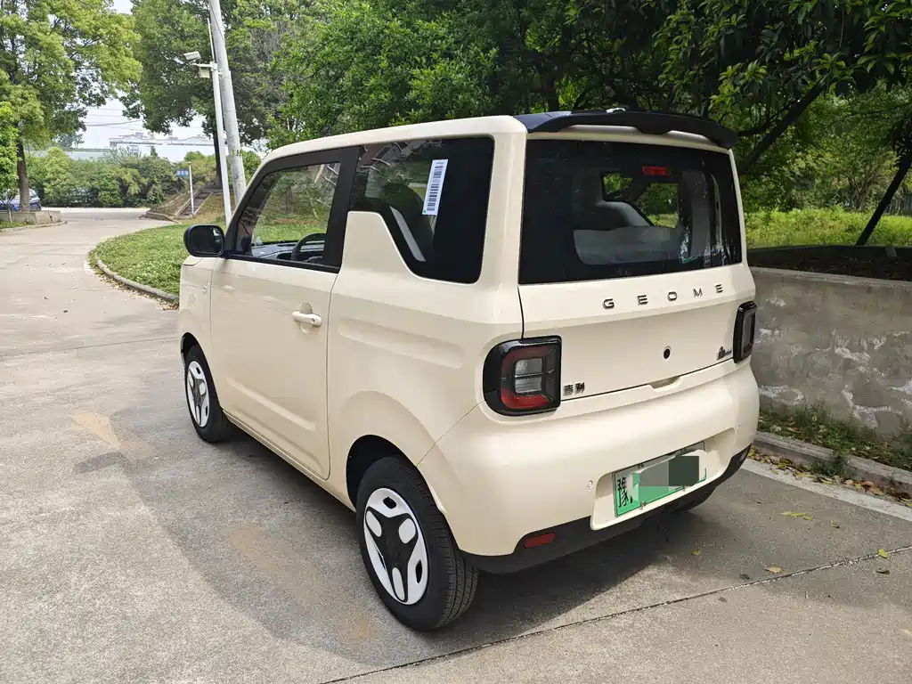 GEELY GALAXY PANDA