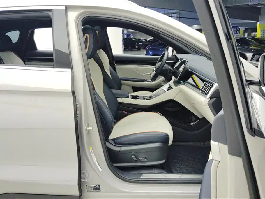 BYD Song Plus PLUS 2024 DM-i 150km Flagship PLUS