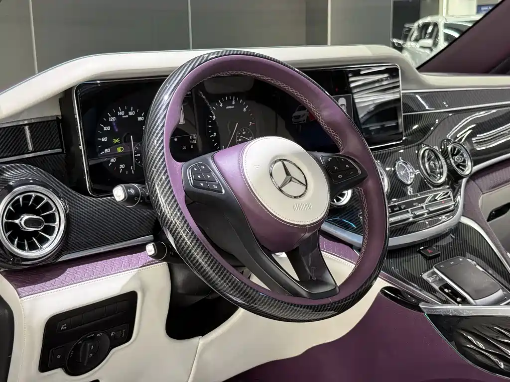 Mercedes-Benz Vito 2021 2.0T 7 мест
