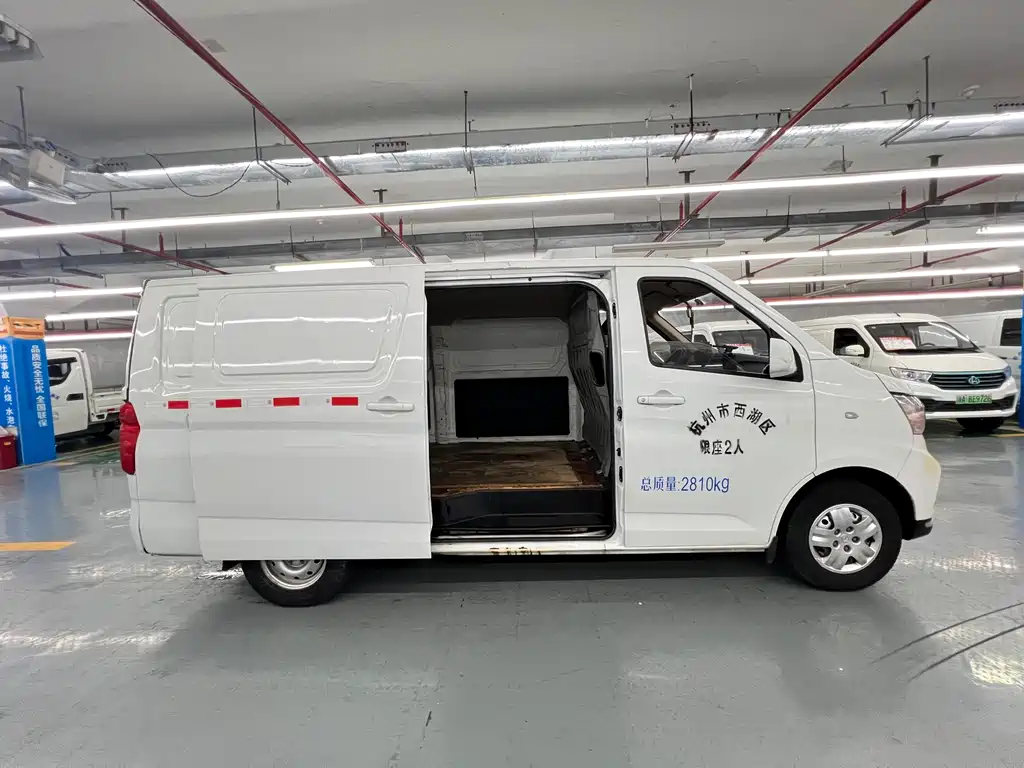 CHANGAN CHANGAN RUIXING EM80