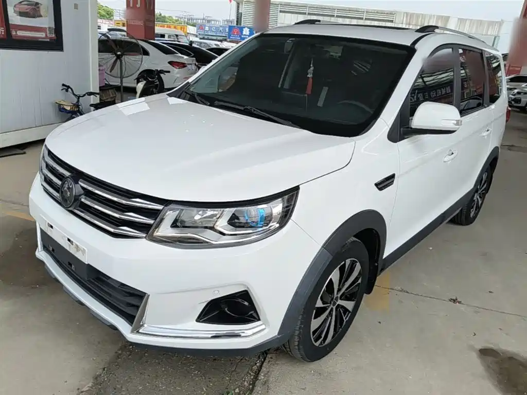 Fengxing Fengxing SX6 2022