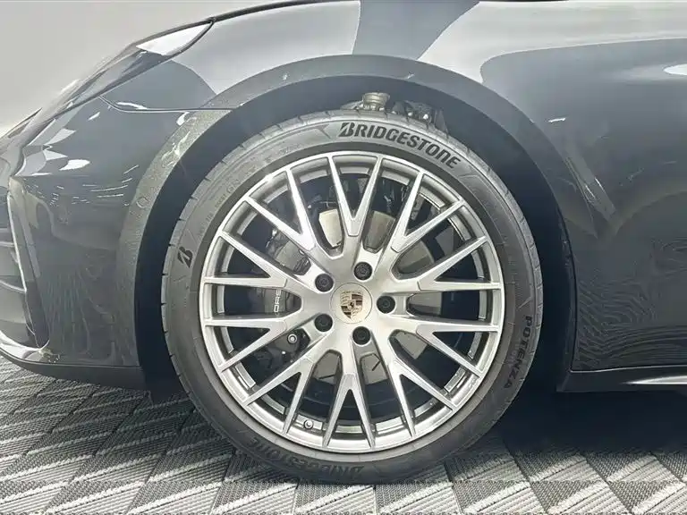 Porsche Panamera — миниатюра 10