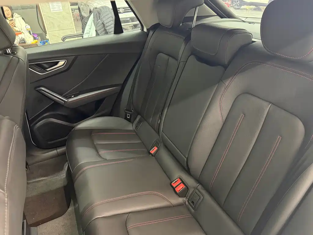 Audi Q2L — миниатюра 25