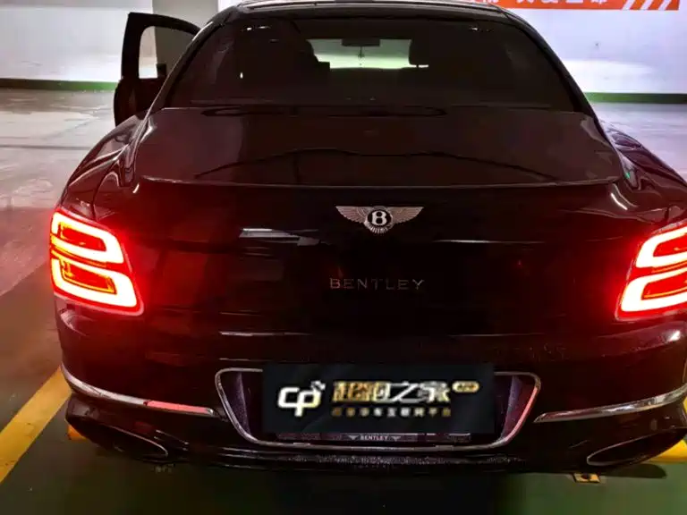 Bentley Flying Spur 2017 4.0T V8 S Standard