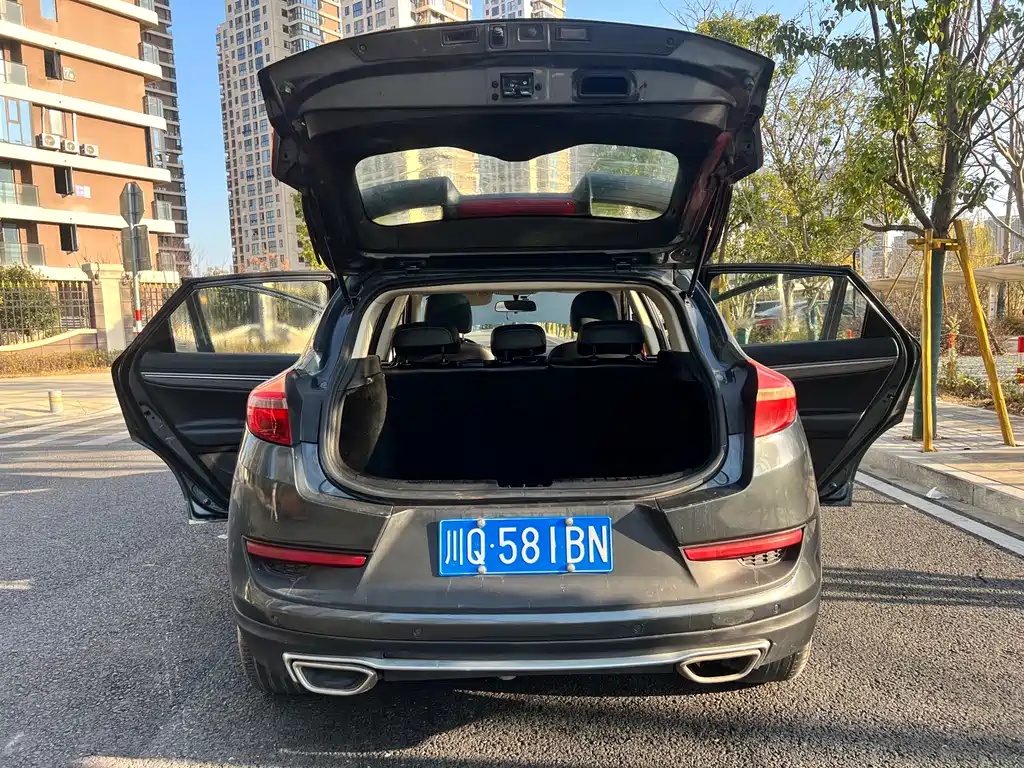GEELY AUTOMOBILE EMGRAND GS